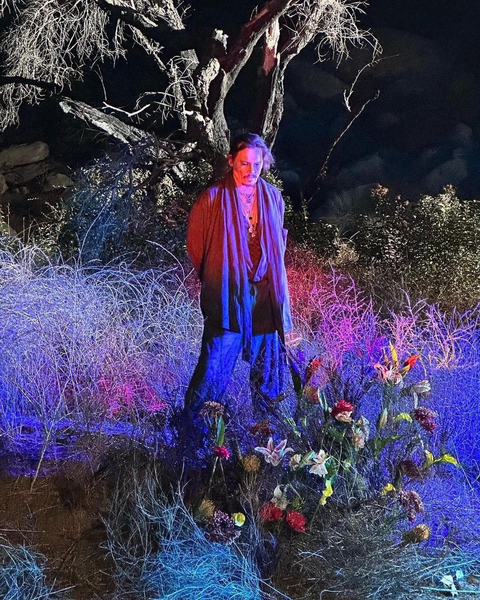 amanda_kenyon20's tweet photo. ❤️‍🔥🫣 #JohnnyDepp 
#JohnnyDeppIsALegend 
#JohnnyDeppRises #JohnnyDeppKeepsWinning 
#JohnnyDeppInFenty #JohnnyDeppIsASurvivor #IStandWithJohnnyDepp #MenToo 👌 https://t.co/jgt1d28GOD