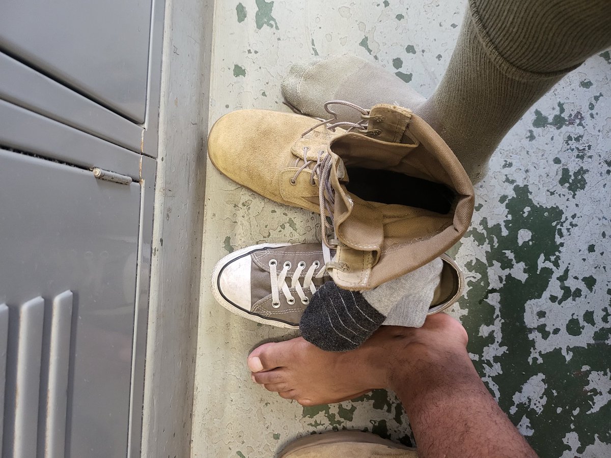sirnutsalot21's tweet photo. What f@g dreams are made of. Post gym/work, now to chill. #findom #footdom #gymsox #alphafeet #boots #socks https://t.co/kWV5TvKFiY