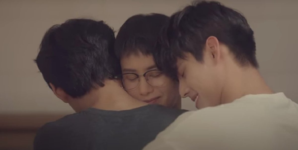Minminhwi_MX's tweet photo. Cuando anunciaron por primera vez ChocoMilkShake no esperaba llorarle tanto como lo hice. 
Una vez más Strongberry entregando una joyita  que voy a extrañar😭
#ChocoMilkShakeEP10 https://t.co/qDGzMy2snW