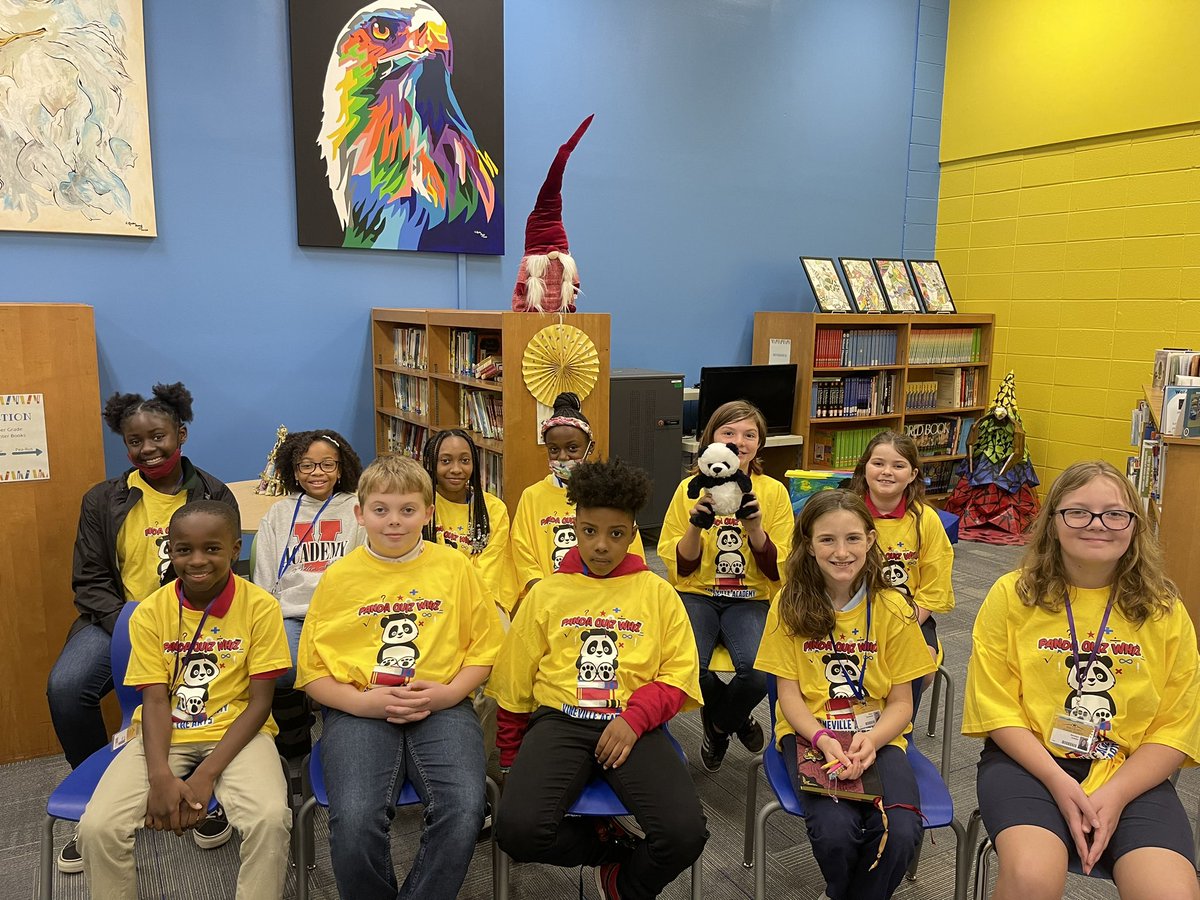 TylerrBurnss's tweet photo. So proud of our quiz bowl team. ♥️ They are 🔥 #PandaNation #Built4Bibb https://t.co/wxOO4GboAu