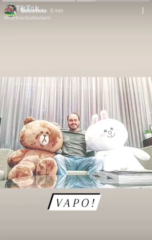LuciPacheco10's tweet photo. Urso = 🇷🇺 Rússia Rússia=Parceiro 🇧🇷
Fertilizante = Armamento Militar Urso lado dir. de Carlos ="Amigo" Coelho = ADENOCHROMO ADENOCHROMO = Sangue de Crianças Coelho= Pedofilia Documentos = Pedófilos temos tudo sobre vcs 
Coelho Branco = Tráfico internac. de crianças/adolescentes https://t.co/LcHBoMBPnq