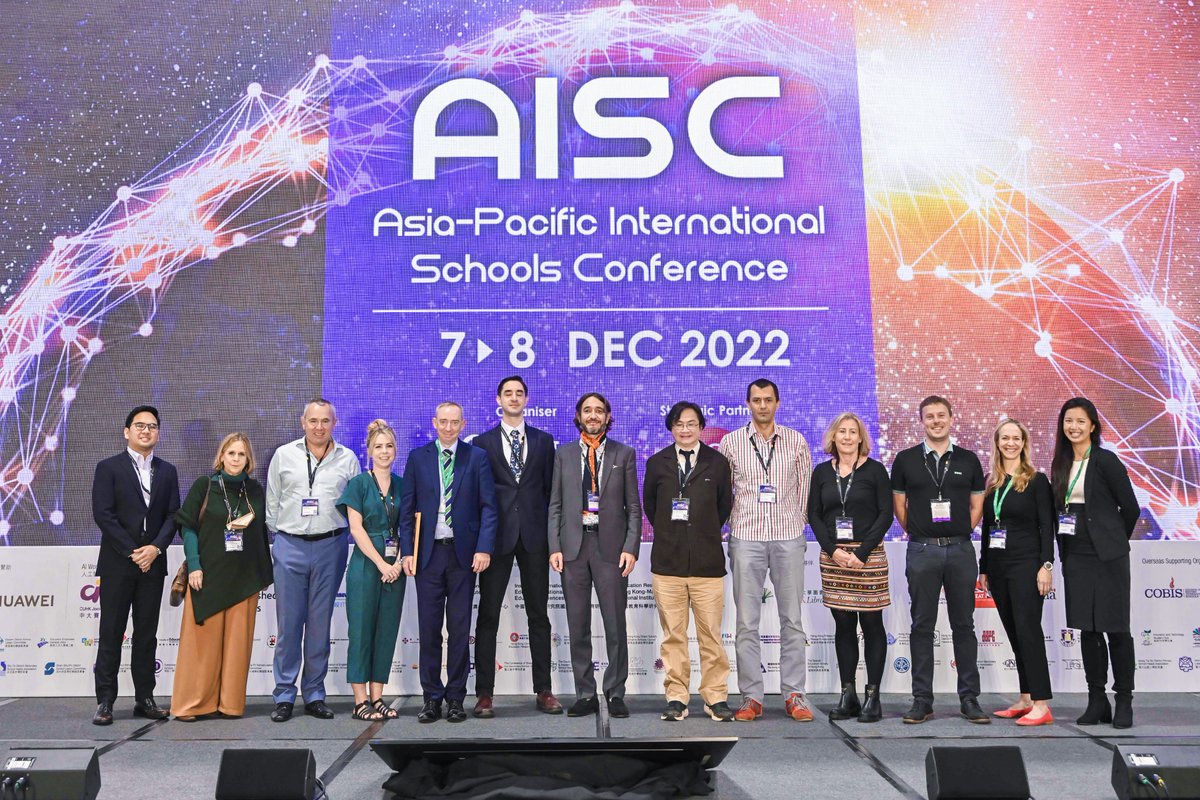 Stuart Bailey tweet media