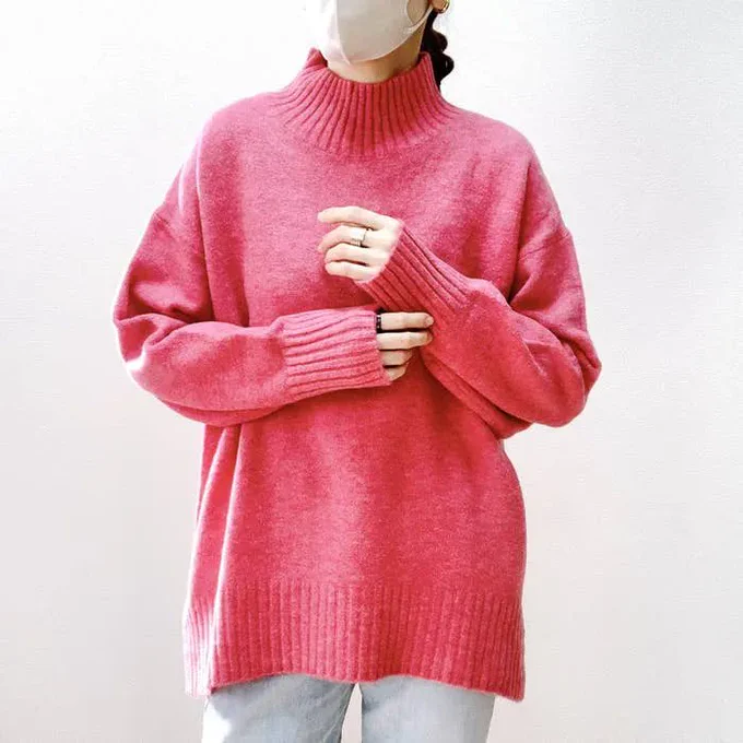 【GU】これは全色買うって決めた。1990円の「冬の最強ニット」ゆったり体型カバーできて嬉しすぎる!の「パフィータッチハイネックチュニック」がコスパ良すぎてビックリ。「ふわっ!もちっ!」の素材が気持ち良いの1990円とは思えない高見えする1枚です! 