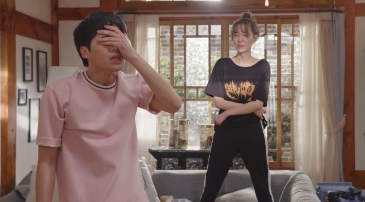 seonhos_tent's tweet photo. Good morning Seonhohadas 💙
I saw a hedgehog this morning and it reminded me of Bok Go, so I decided to rewatch You Drive Me Crazy 🤗
Cassanova Seon Ho era was so funny 😂
#KimSeonHo #KimRaeWan #YouDriveMeCrazy https://t.co/D2rAb8jNuz
