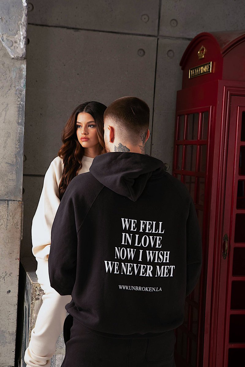 F R I D A Y 

12/9

rt for a free hoodie