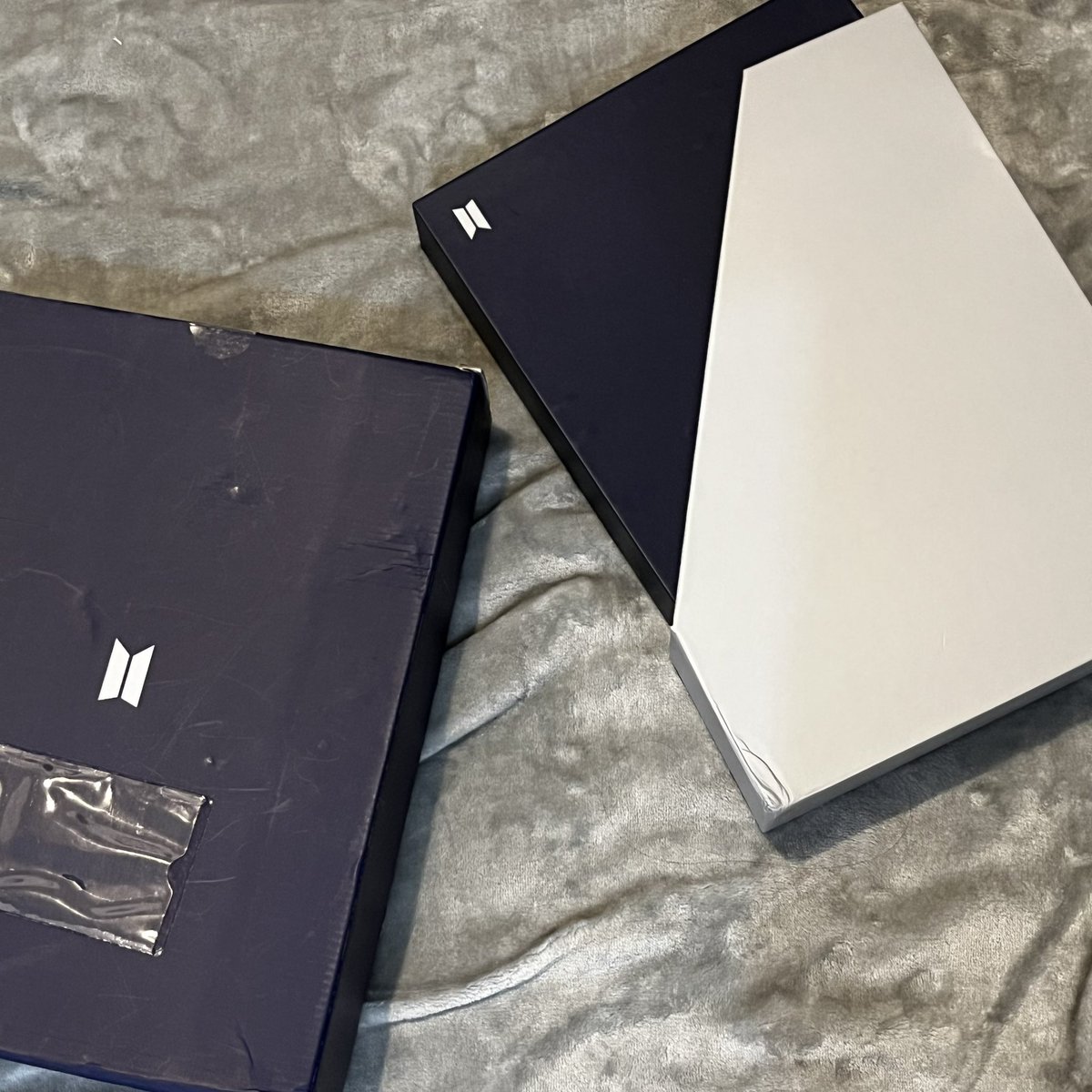 moonjincart's tweet photo. 🍎wts lfb lf bts ph 🇵🇭 HELP RT 

☽8th Army kit Outbox+ file rack
☽ Onhand  
💸200

☽ DOP: flexi
☽ prio PAYO

〰️dm me or comment “mine”

🏷️8th army kit bts rm jin suga hobi jimin taehyung jungkook help rt retweet https://t.co/ignOxG6F4i