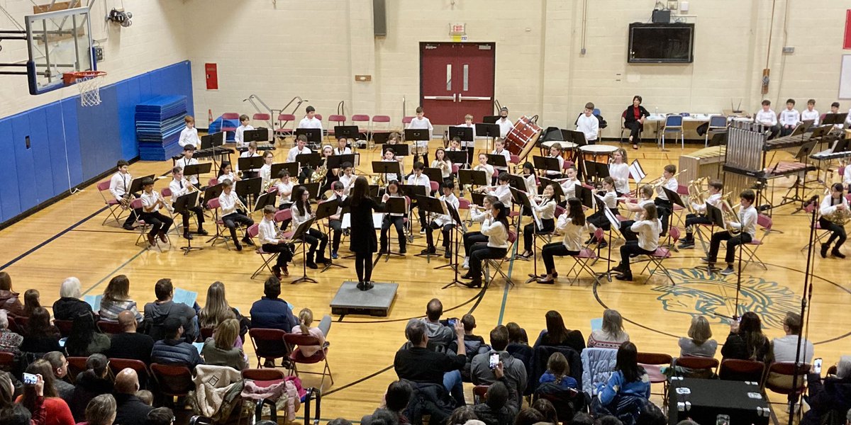 d28bands's tweet photo. We are so proud of the D28 Junior Band &amp; @NBJH_D28 Concert Band! These kids played their hearts out tonight! Thank you to everyone that supports our young musicians! @D28Northbrook  #D28Empowers https://t.co/7S0fOrbTUO