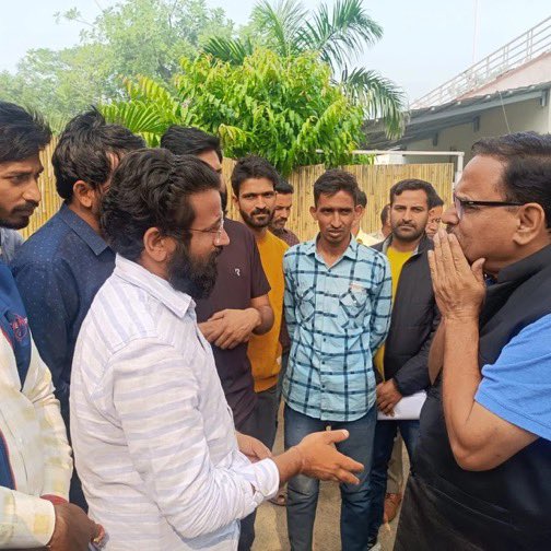 Pratibhas06's tweet photo. माननीय जलदाय मंत्री @DrMaheshJoshimp जी 17 सितंबर 2022 को JEN PHED का परिणाम जारी हुआ था l
और अभी तक चयनित अभ्यर्थियों के नियुक्ति आदेश जारी नही हुए है ll
इस संबंध में 2 बार आपसे मिल चुका हूं और आपके अधिकारियों से कई बार बात कर चुका हूं l
ऐसी लापरवाही बड़े शर्म की बात है @RajCMO https://t.co/MulEt0CrXz