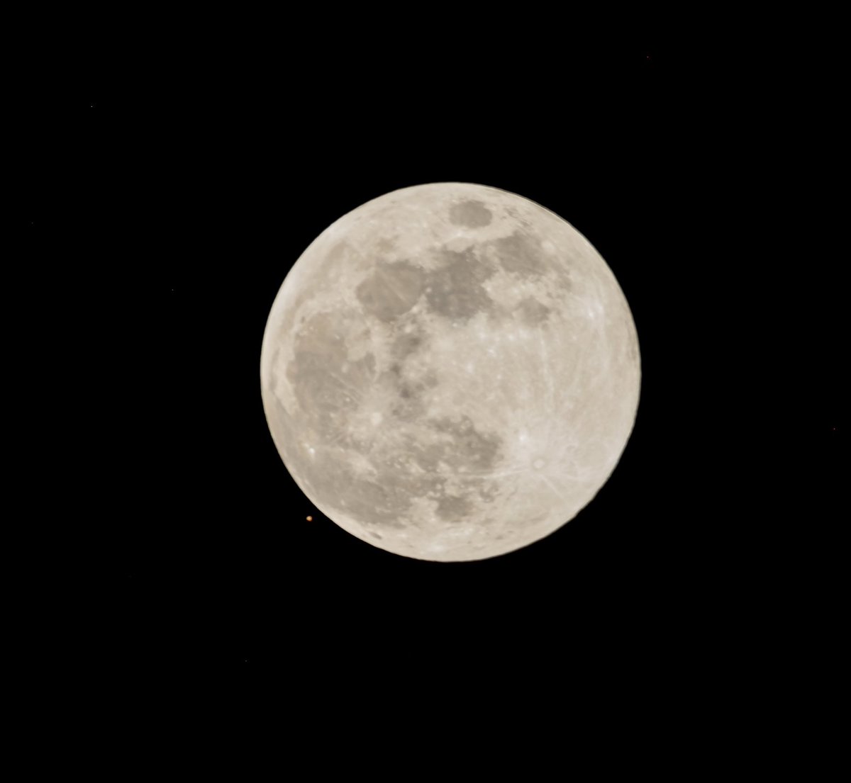 Mars occultation, San Francisco, December 7,2022.