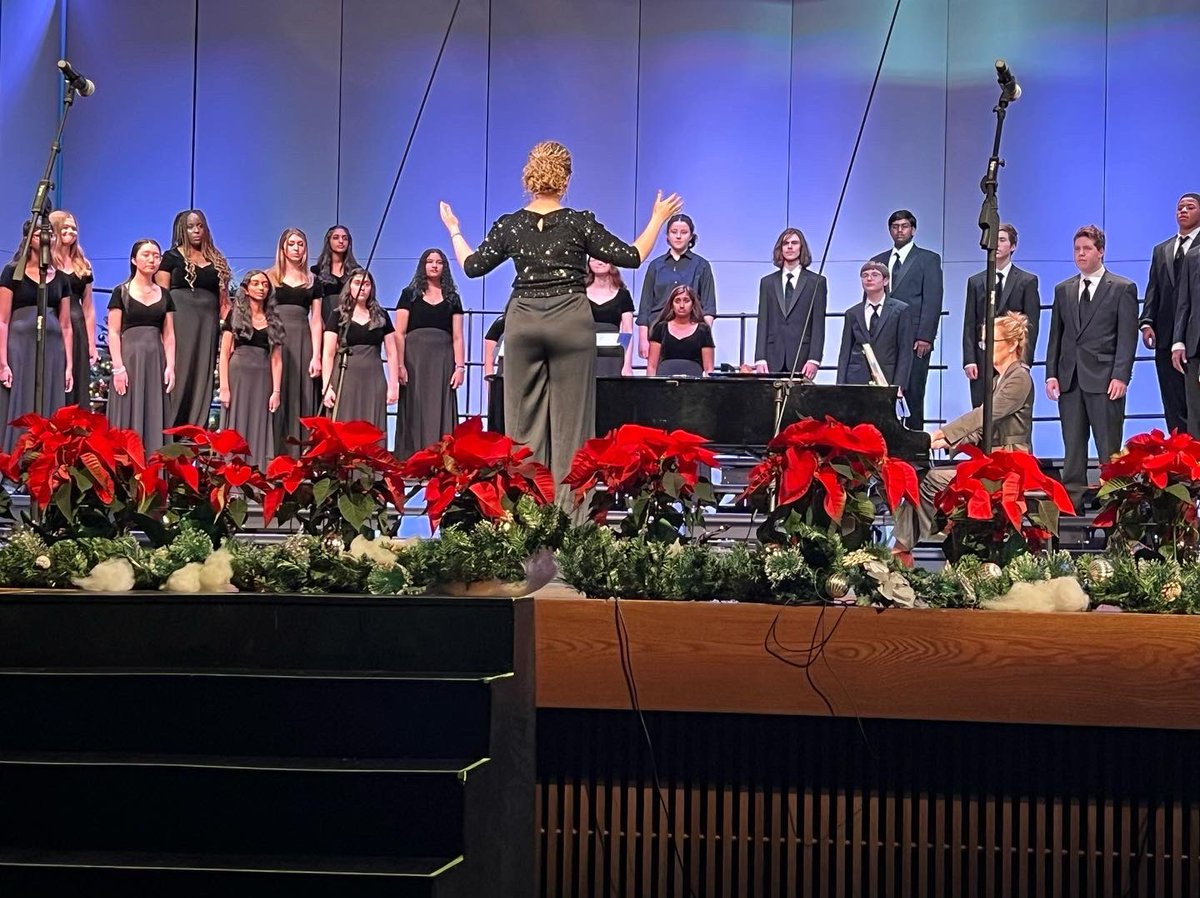 JordanHS_Choir's tweet photo. A superb winter concert! Many thanks to our friends of @JordanHSOrch for sharing the stage with us 🎶 @KatyISDFineArts @katyisd @JhsWarriors #winterconcert #holidayseason https://t.co/F8Yn3PPu7Q