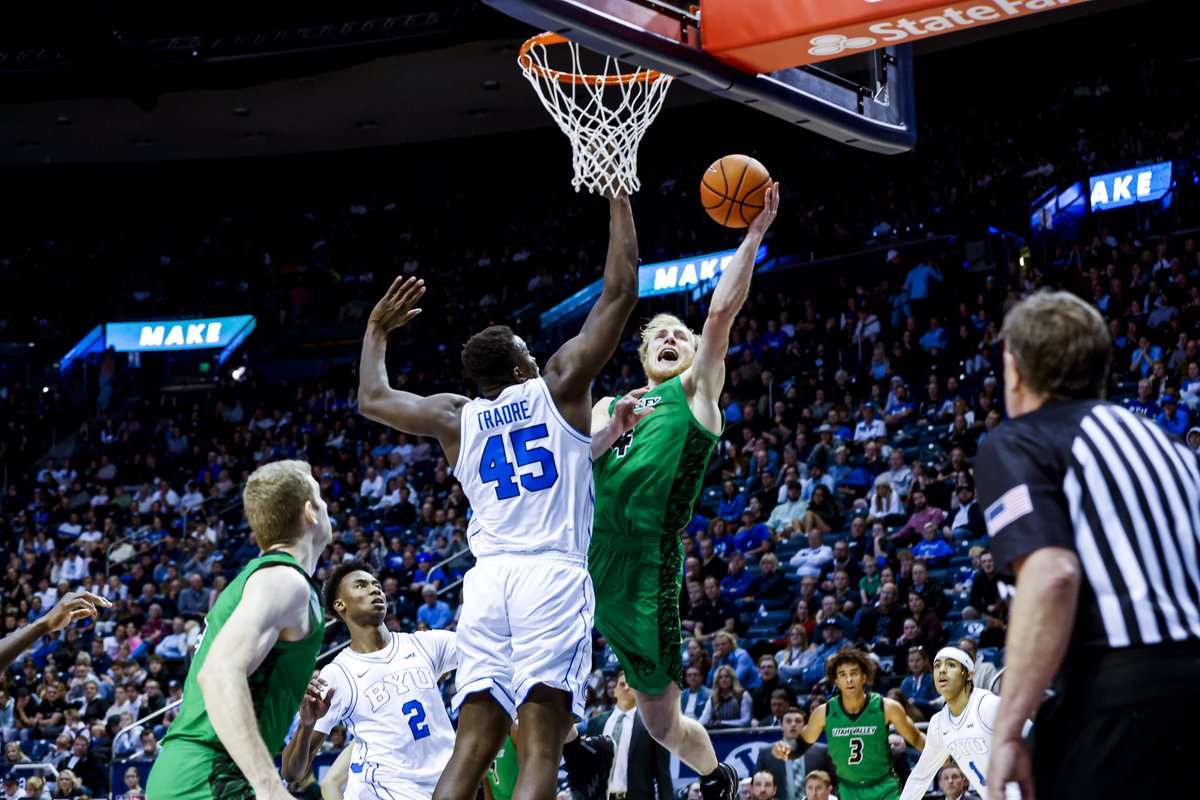 UVU's tweet photo. Sorry not sorry @BYU 😜

UVU: 75
BYU: 60

#UVU #GoUVU #ProtectTheDen #UVUmbb #BYU #NCAA #WAC https://t.co/8fLswpgL8C