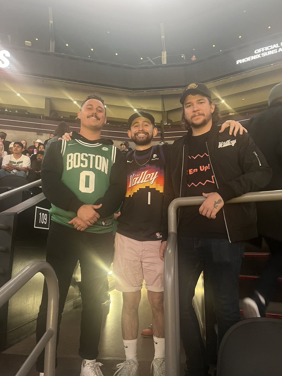 <a href="/NicOcho__/">Nick🌵</a> <a href="/kedric4590/">Cedric</a>