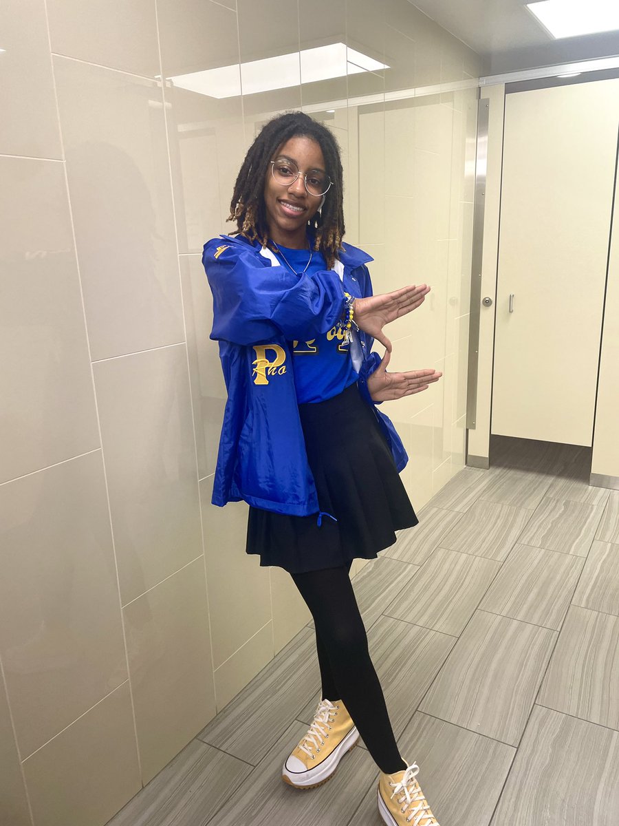 Sigma_GammaRho's tweet photo. First Wednesday of the month? You know what that means…It’s Pretty Poodle Wednesday🤭🐩!
Take a look at our thread with new members of the “GlamoRHOus” Gamma Rho Chapter on their first Pretty Poodle Wednesday💙💛!
#PrettyPoodleWednesday #GlamorousGammaRho #SGRHO #SigmaGammaRho https://t.co/XUCftpCoeZ
