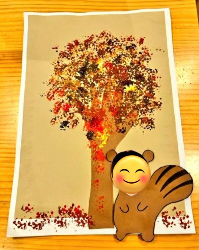 Emisensei_orion's tweet photo. 【11月のレッスン🌾】
11月のテーマは「Fall🍁」
11月は秋に関する単語
chestnut, acorn, cricket などを覚えたり
ダンス、工作と楽しい1ヶ月でした🍂
美味しいものや綺麗なものが多い秋🍁
紅葉の木や chipmunk も可愛くできました♡
#オンライン英会話
#orionenglish
#fall
#chipmunk https://t.co/oKRPmjvRhE