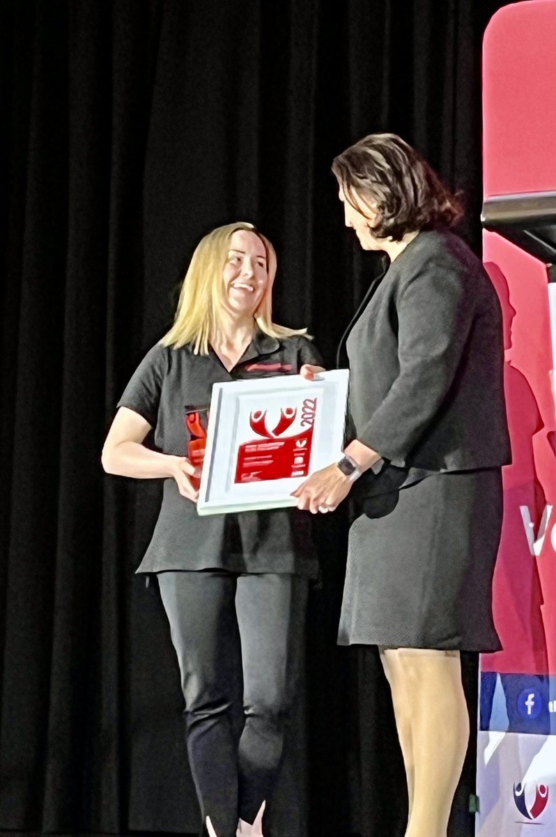 AmandaWebbAUS's tweet photo. Congratulations to Clem Harrison @ProjectKindness NSW Volunteer of the Year 2022 👏   #nswvolunteerawards https://t.co/cYhunbkv8e
