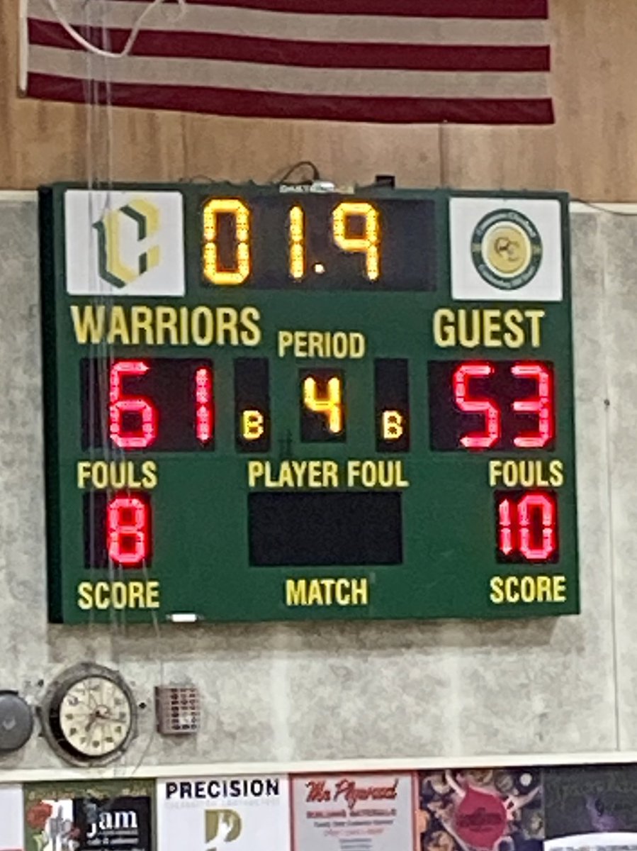 Prep Hoops Oregon (@prephoopsor) on Twitter photo Final: Cleveland 61, <a href="/SherwoodBBX/">Sherwood Boys Hoops</a> 53
<a href="/_jacksonowens_/">Jackson Owens</a> led the Warriors with 17 points. <a href="/SeanChrisTres2/">Sean Chris Tresvant</a> scored 15 points and <a href="/Jamel_pichon3/">Jamel Pichon</a> added 14.
<a href="/breyan_kelly/">b k</a> led the Bowmen with 18 points. <a href="/EthanEckard/">Ethan Eckard</a> scored 24 points and <a href="/matthew_verkamp/">Matthew Verkamp</a> tallied 14 points and 11 rebounds. Final: Cleveland 61, <a href="/SherwoodBBX/">Sherwood Boys Hoops</a> 53
<a href="/_jacksonowens_/">Jackson Owens</a> led the Warriors with 17 points. <a href="/SeanChrisTres2/">Sean Chris Tresvant</a> scored 15 points and <a href="/Jamel_pichon3/">Jamel Pichon</a> added 14.
<a href="/breyan_kelly/">b k</a> led the Bowmen with 18 points. <a href="/EthanEckard/">Ethan Eckard</a> scored 24 points and <a href="/matthew_verkamp/">Matthew Verkamp</a> tallied 14 points and 11 rebounds.