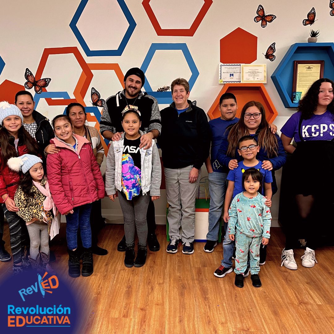 RevEDKC's tweet photo. We would like to thank Rita Cortes from KCPS for joining us in our listening session with parents and students from James Elementary. They were able to share why they love James and why it should be kept open.ππ #JamesElementary #KCPS #students #families #educationmatters https://t.co/IXMdpfbIc5