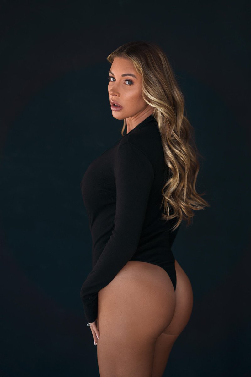 SamSaintFanPage's tweet photo. @MissSaintXXX ❤️❤️ https://t.co/ljmfCbFxLO