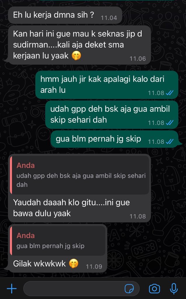 2609skyfall's tweet photo. percakapan gua sm pendamping gua karna obat gua abis dan pendamping gua baru ambil tp guanya hari ini emg lagi gabisa bgt buat ambil jadinya skip sehari buat pertama kalinya🥲 https://t.co/XNgqglYaaC