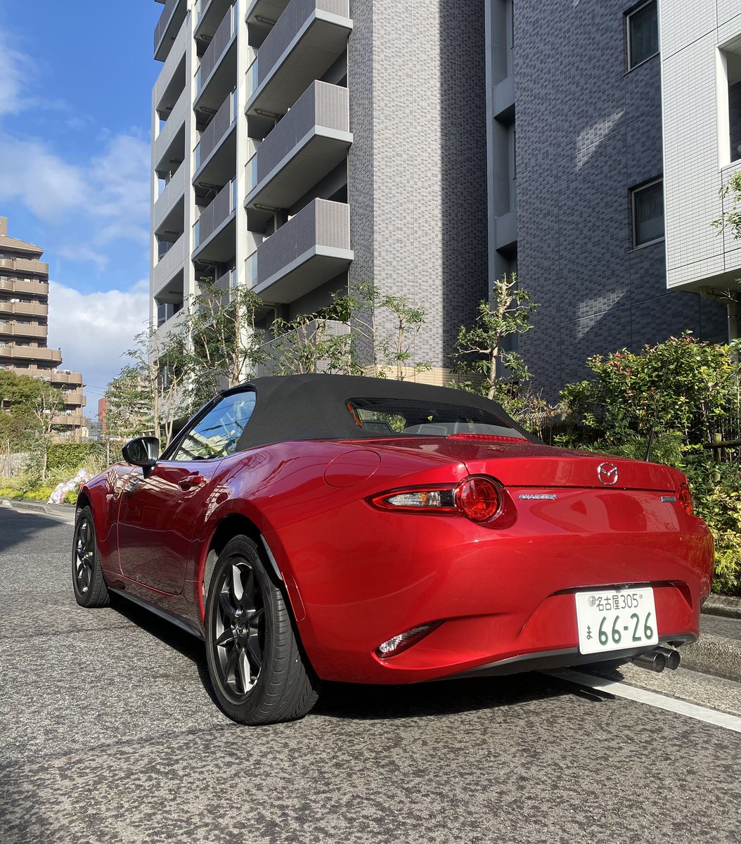 ROADSTER_love14's tweet photo. 名古屋のグラスボーイさんでnano metal coatingとやらをお願いしてピックアップしてきた!
遠出できないからとりあえず…
テラテラのピッカピカになってる♡
週末仕事だけど運転楽しみすぎる〜
https://t.co/mJxBaMNFpv
#GLASSBOY https://t.co/YRkDiqVk6M