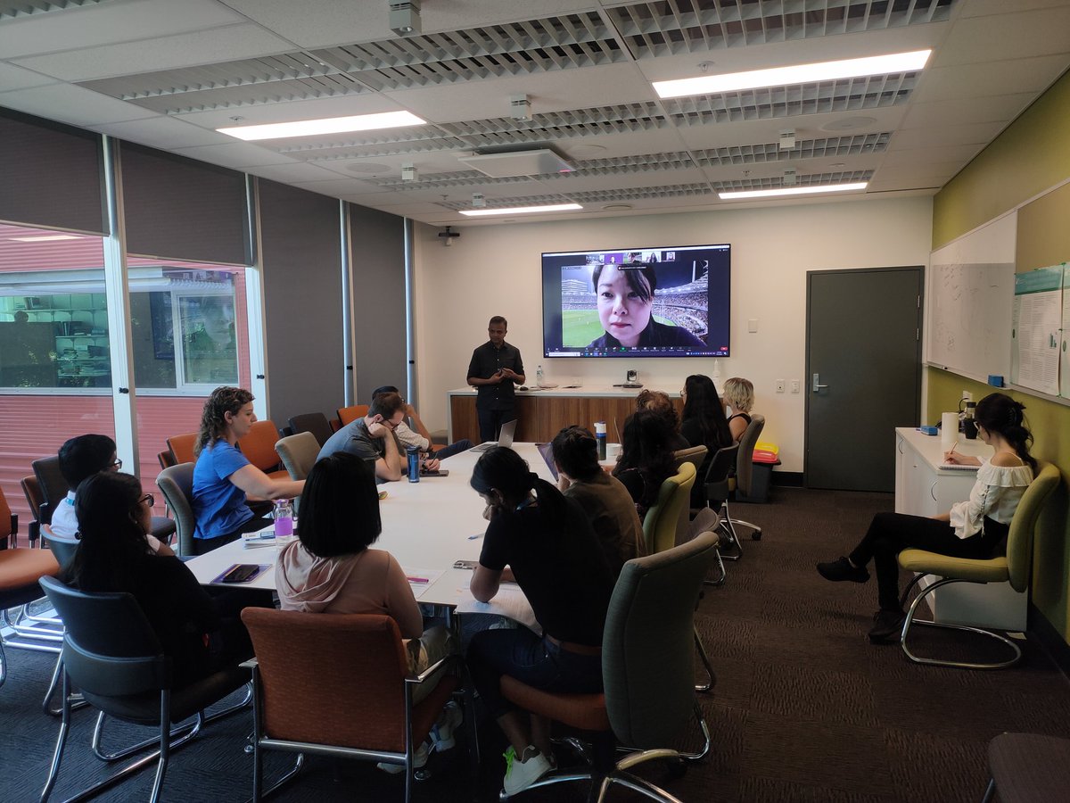 The @AusHSI academic team presenting on latest developments in DCE methodology to our fabulous cohort of PhD students undertaking DCEs across the centre (16 studies currently in progress!). Great to see such a smart and engaged group of students all supporting each other