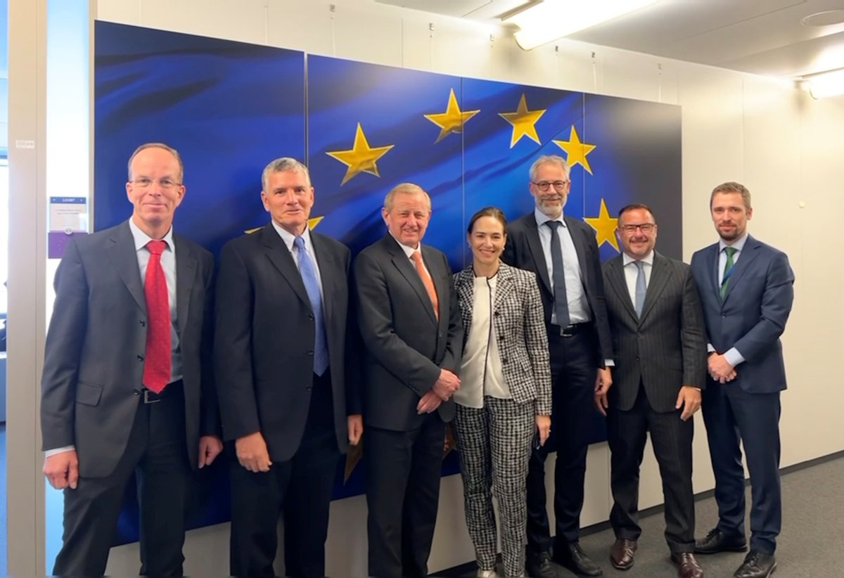 European Australian Business Council (EABC) (@eurausbiz) on Twitter photo Great to meet with Michael Hager & <a href="/KevinKeary/">Kevin Keary</a> of <a href="/VDombrovskis/">Valdis Dombrovskis</a>' Cabinet & <a href="/Trade_EU/">EU Trade 🇪🇺</a>'s Nils Weller to discuss the importance of finalising an ambitious #EUAUSFTA in 2023.
We have a golden opportunity to drive future economic prosperity, security & sustainability for 🇪🇺 &🇦🇺! Great to meet with Michael Hager & <a href="/KevinKeary/">Kevin Keary</a> of <a href="/VDombrovskis/">Valdis Dombrovskis</a>' Cabinet & <a href="/Trade_EU/">EU Trade 🇪🇺</a>'s Nils Weller to discuss the importance of finalising an ambitious #EUAUSFTA in 2023.
We have a golden opportunity to drive future economic prosperity, security & sustainability for 🇪🇺 &🇦🇺!