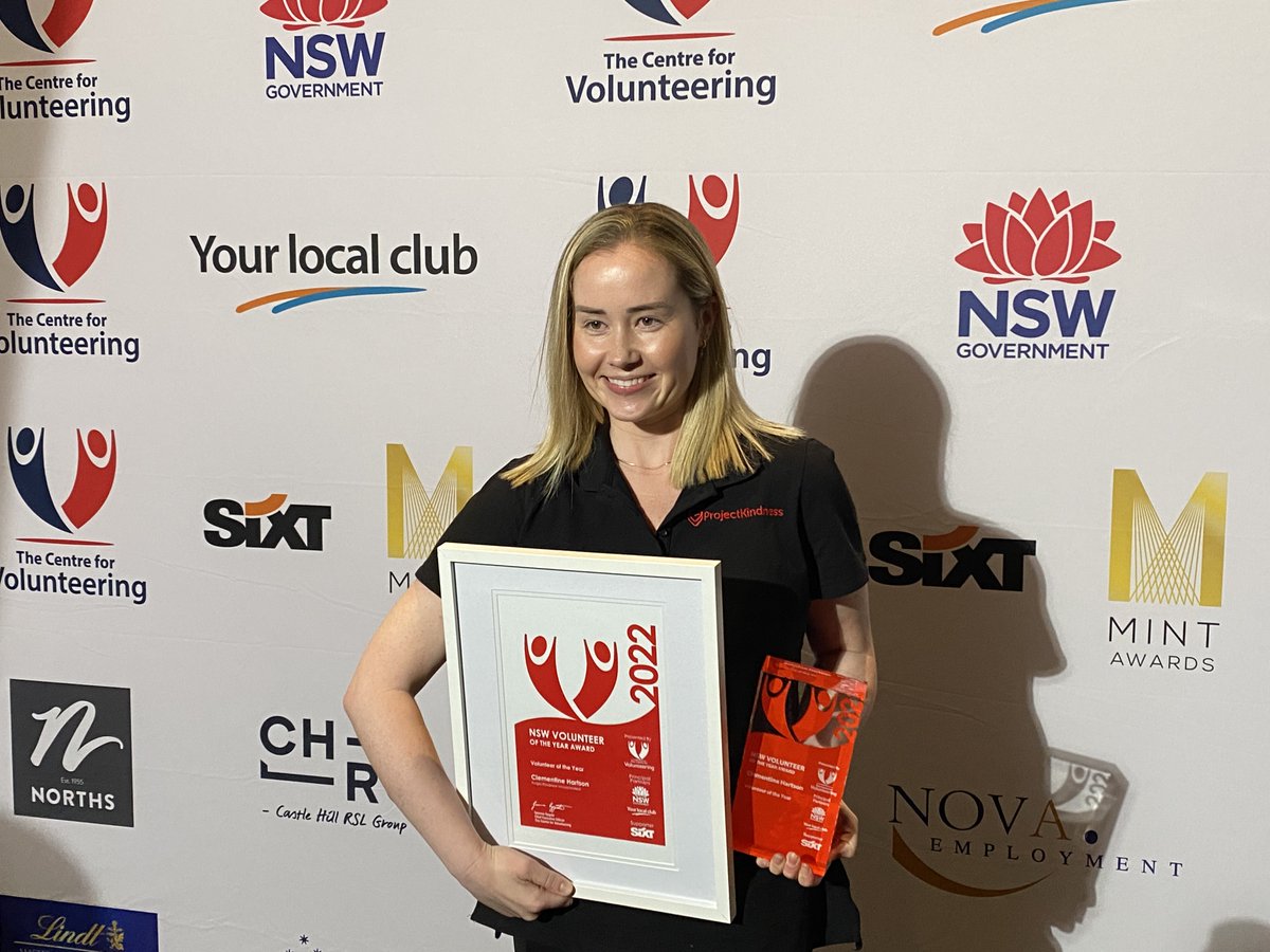 Volunteers_NSW's tweet image. We are pleased to announce our winners at this year&apos;s #NSWVolunteeroftheYear. #ProjectKindness founder, and disability and mental health advocate Clementine Hartson, has taken out the highest honour at this afternoon&apos;s #StateCeremony. 👏👏👏

@NSWJustice #ClubsNSW #Norths