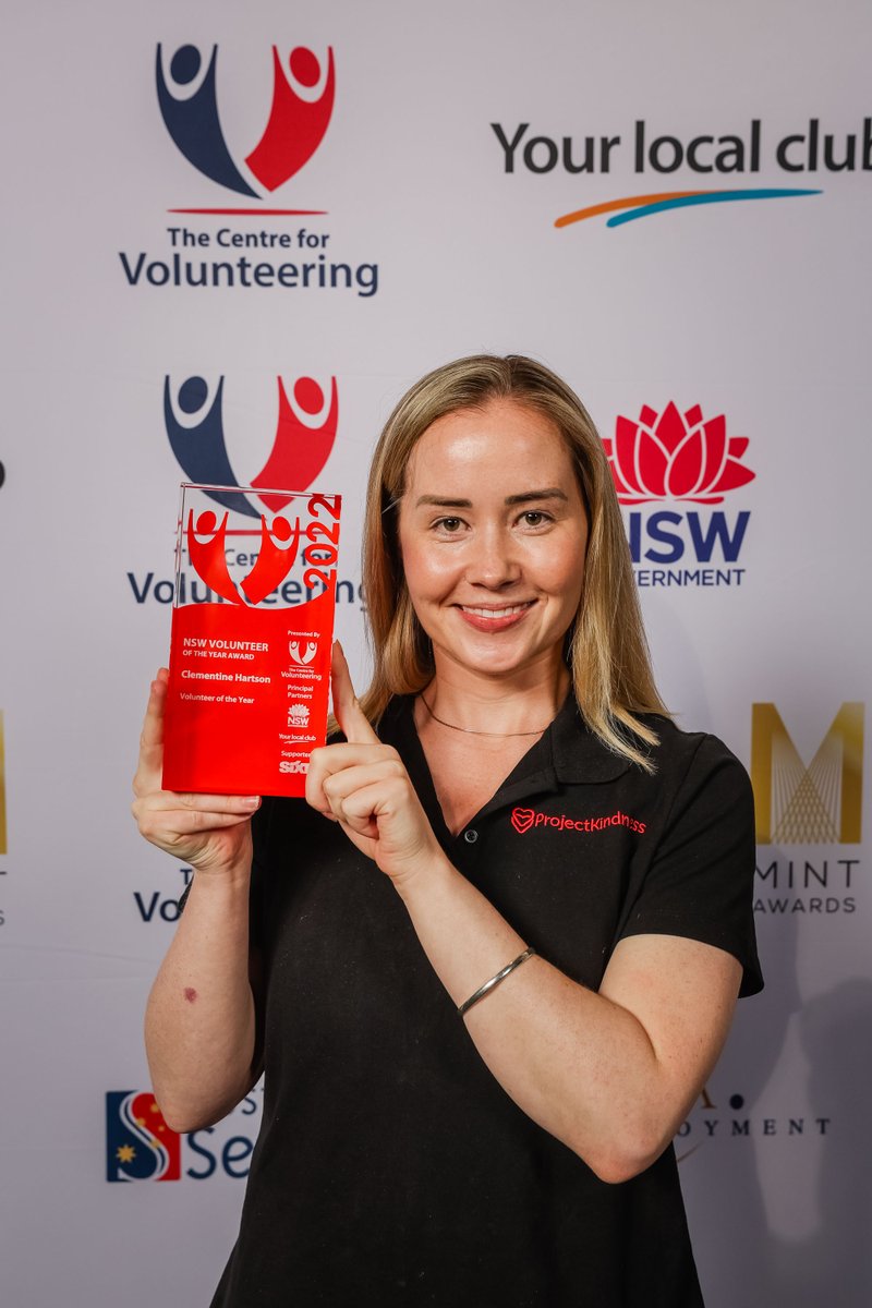 Volunteers_NSW's tweet image. We are pleased to announce our winners at this year&apos;s #NSWVolunteeroftheYear. #ProjectKindness founder, and disability and mental health advocate Clementine Hartson, has taken out the highest honour at this afternoon&apos;s #StateCeremony. 👏👏👏

@NSWJustice #ClubsNSW #Norths