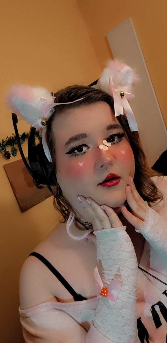 SinDeath_'s tweet photo. Oh, I see you've wandered into this strange place. Would you like to be my friend? 🥺💖🌸 https://t.co/gd3llagzLh