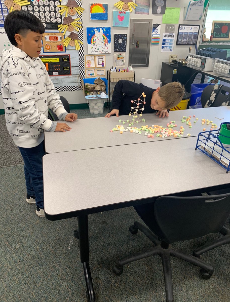 Esther Lopez Manning tweet media