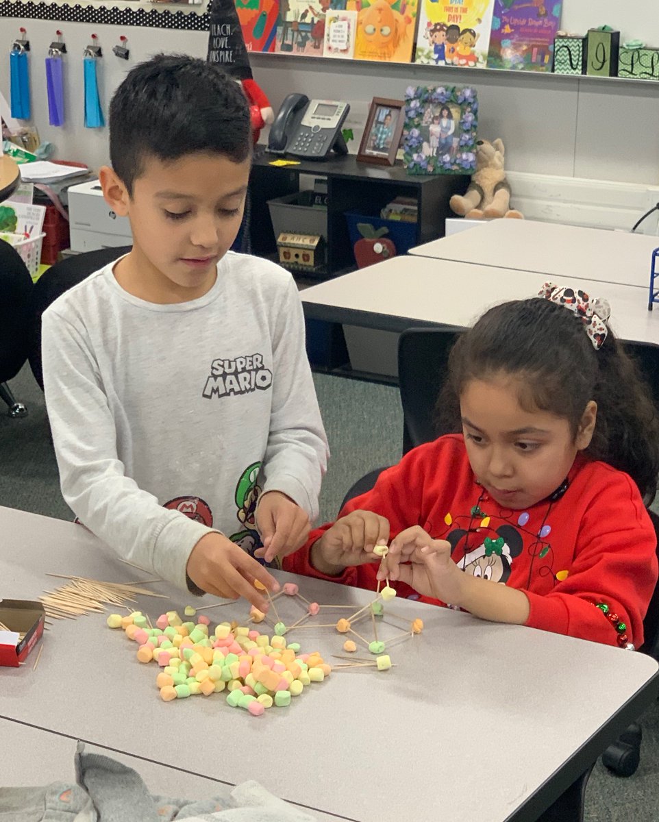 Esther Lopez Manning tweet media