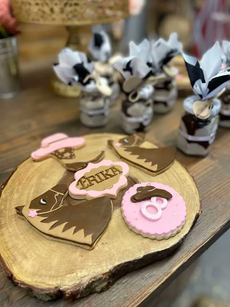 catchmyparty's tweet photo. Take a look at this cute cowgirl birthday party! The cookies are lovely! https://t.co/UjHnax4M2I #catchmyparty #partyideas #cowgirl #cowgirlparty #rodeoparty #girlbirthdayparty https://t.co/ed9tJqCURe