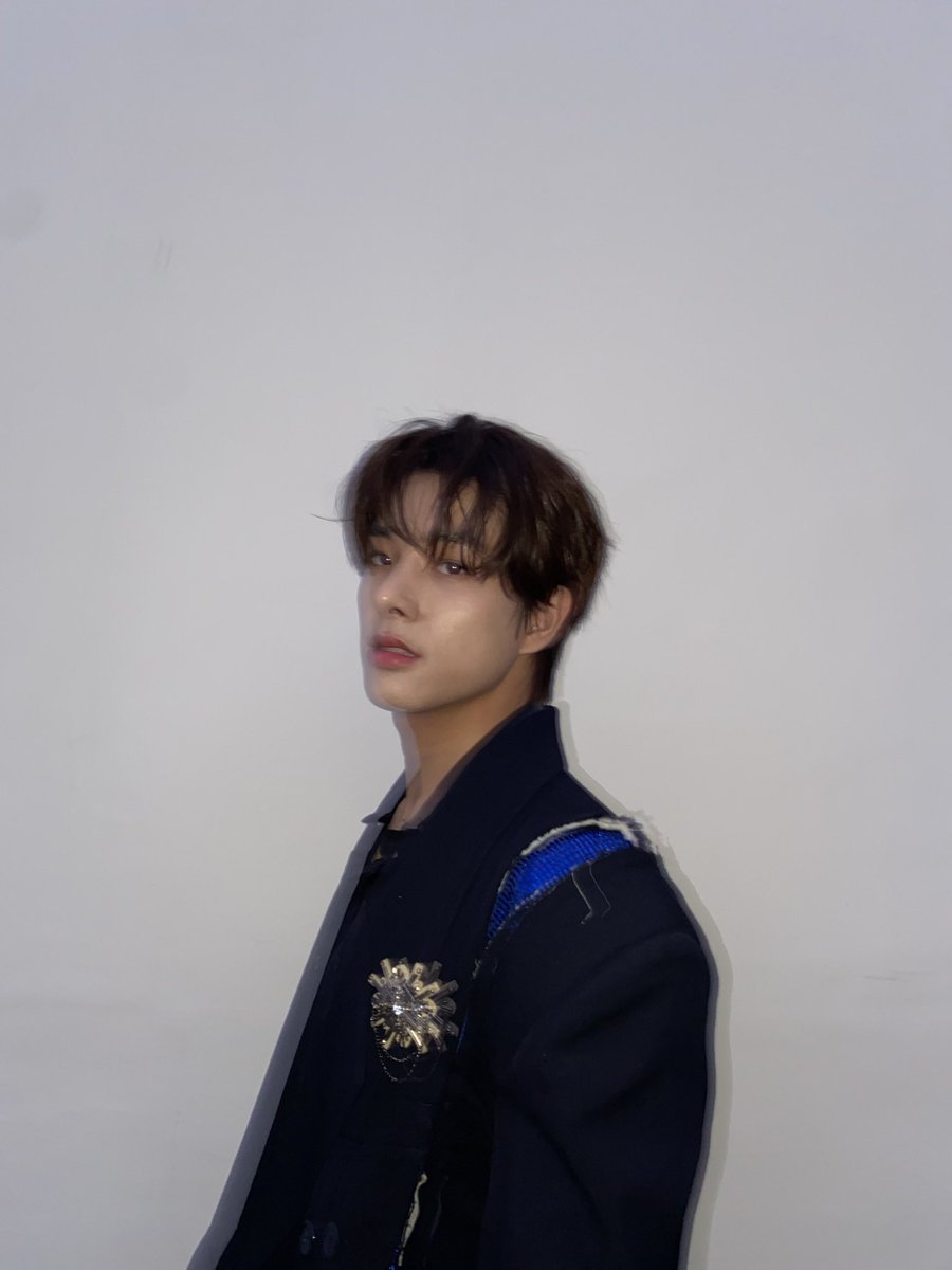 ㅤㅤㅤ 

              aoi. not new to rp.
              like / rt to be mutuals.

ㅤㅤㅤ ㅤㅤㅤ ㅤㅤㅤ