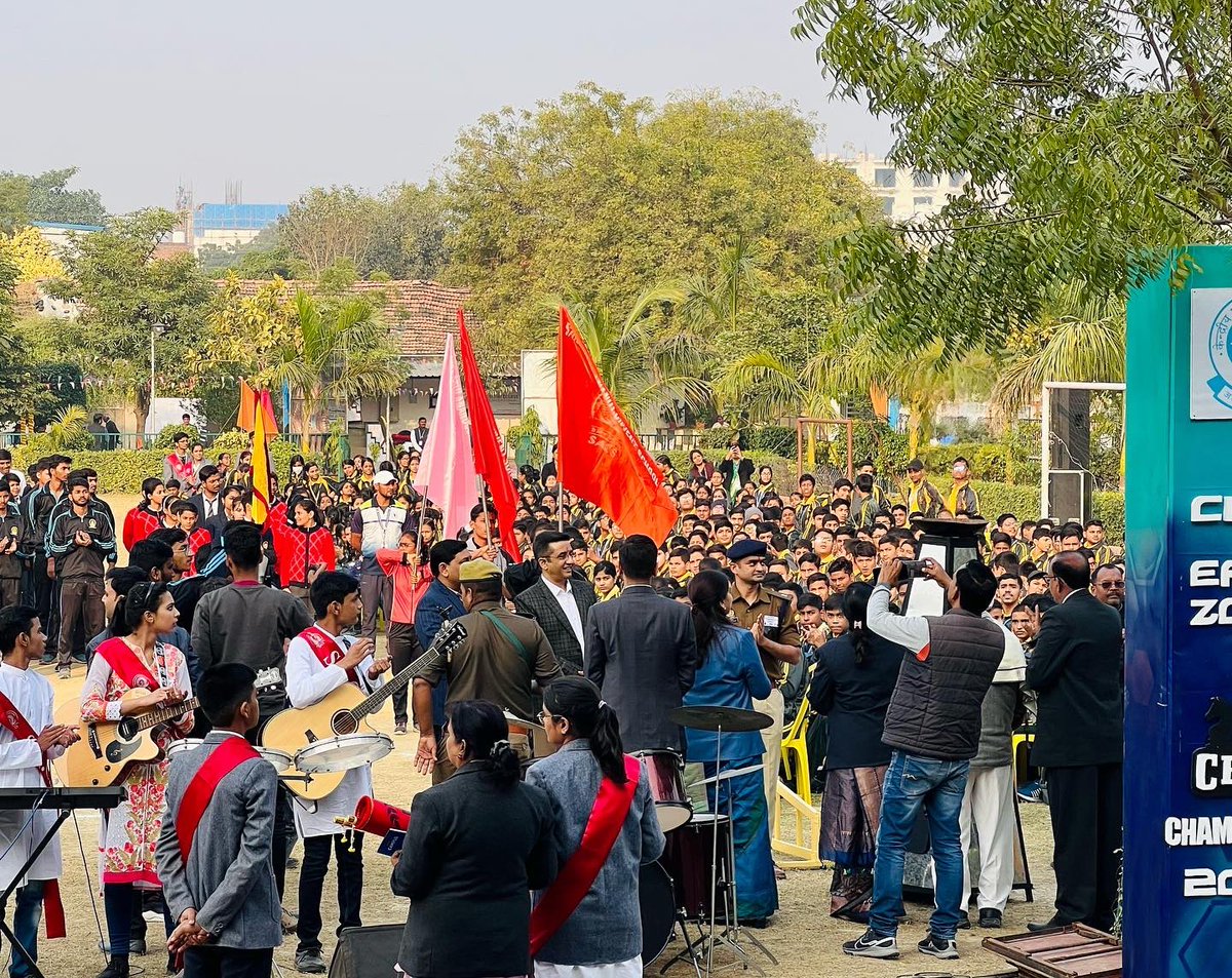itriptiverma's tweet photo. We have been invited as Guests to Sant Atulanand Convent School for the CBSE East Zone Chess Championship to be held from December 7th to 9th at the koirajpur branch.  Being an alumna of this prestigious institution, it was a pleasure for me that I was invited &amp; to be honoured. https://t.co/kg8n2dAQsF