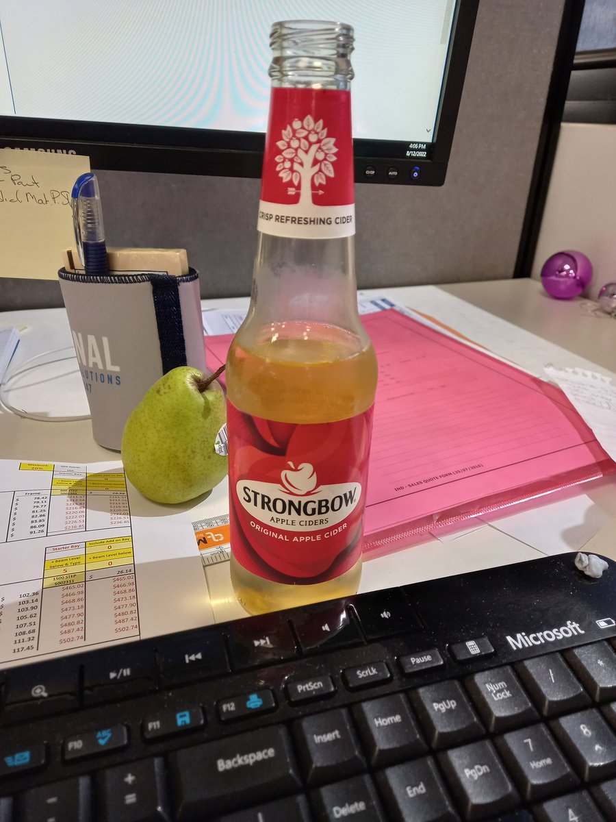 Kyls73's tweet photo. The boys bought a cider to me. #trainedwell https://t.co/nvbmZCABdQ