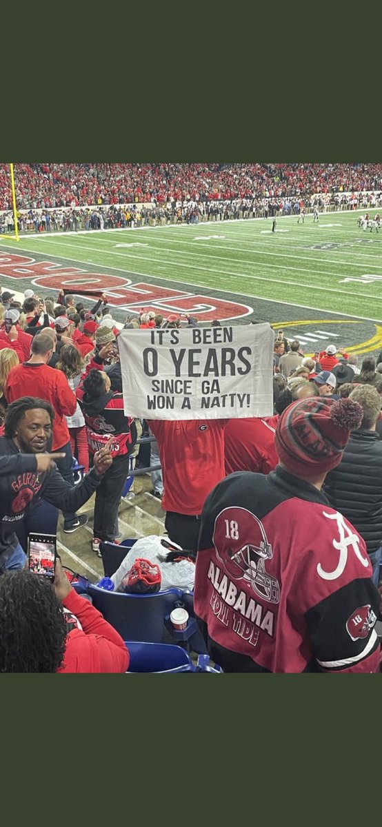 MALAmidwestdawg's tweet photo. Just gonna leave this right here!!! #ohiostatefootball #ugafootball #georgia #peachbowl #MerryChristmas #sucknuts #natty https://t.co/OEnRL2pIAB