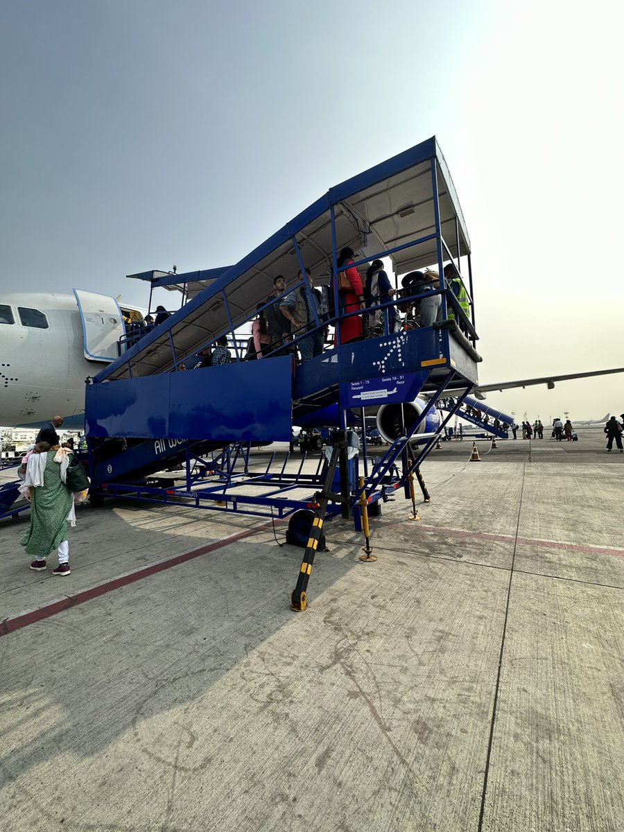 zarnashahh's tweet photo. Mismanagement at its peak @IndiGo6E https://t.co/gQwmtCe7eG