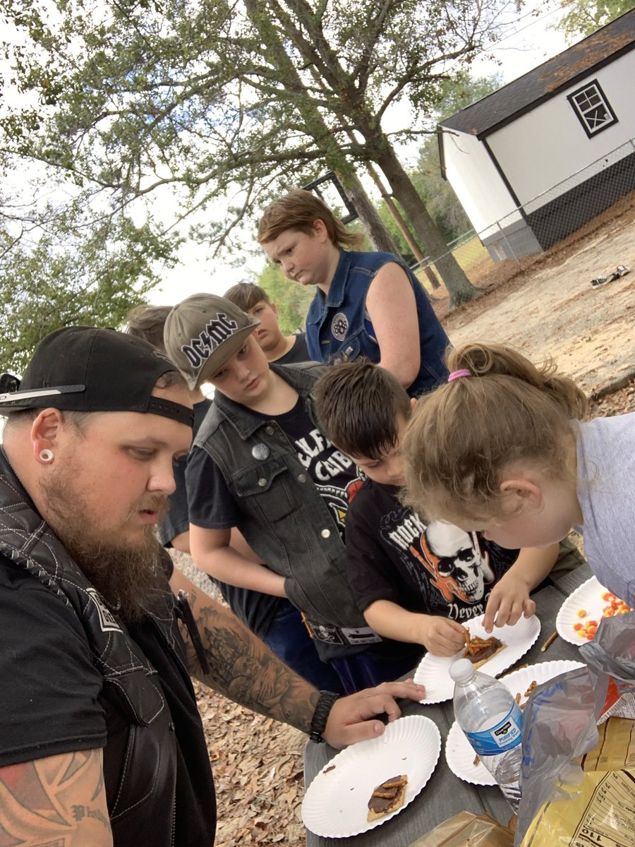 43IronCrew's tweet image. Building families and brotherhood
#Disciple #GodIsGreat #SupportDisciple #MC #43MC  #VictoryInBrotherhood #MotorcycleLife #MotorcycleClub #MCLife #Christian #BikerLife #MenOfGod #ChristianMC #WarriorsOfGod #SavedNotSoft #Brotherhood #Inked  #Ghostin #ChooseJoy #SpeakLife