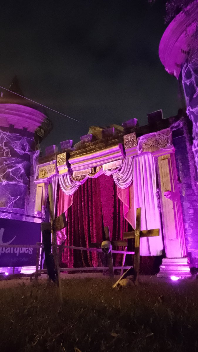 Ch1ch0_07's tweet photo. 🤡👻
.
.
.
#parquenorte #MedellinEncantaEnNavidad #medellin #Navidad2022 #photography #Photo_Folio #photo #photooftheday #PhotographyIsArt #twitterpost #somewhere https://t.co/u3lbBHA58y