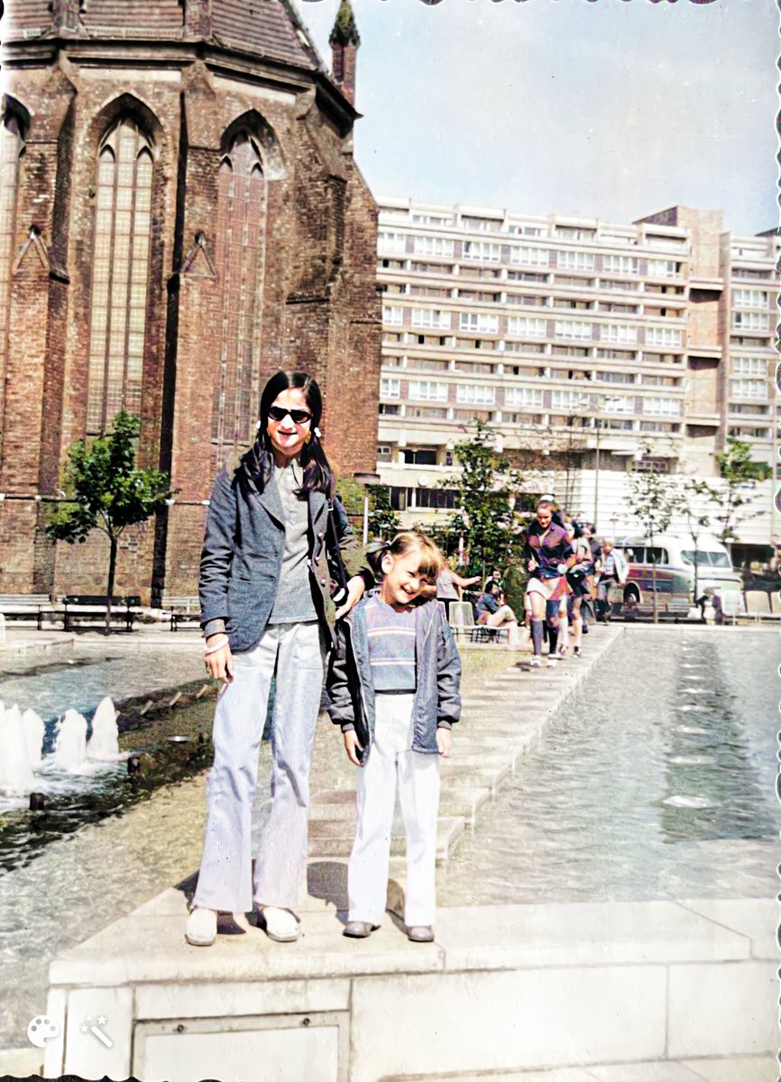 KaddiBrock's tweet photo. 7 years ago yesterday my mom #GabrieleBrockmüller passed away from this world. I thank her so much for all the years, that I was allowed to experience with her.
And we'll see each other again.🌈
In the colorized photos, she is the older girl(1973) + their marriage 1982, 09-17. https://t.co/DATEXcvexT