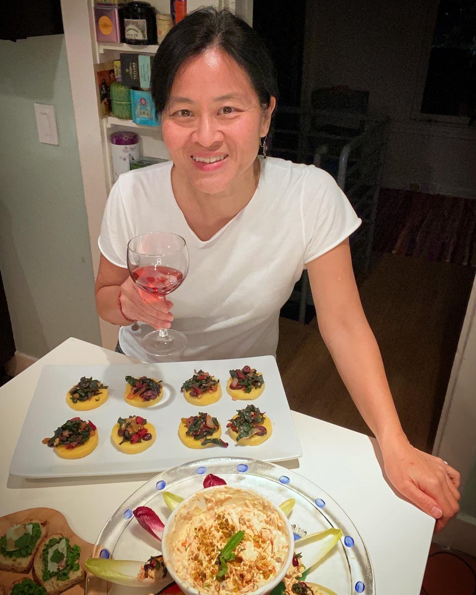 spiceboxtravels's tweet photo. Tonight was the last class of the 6th yr of #ThriveKitchen! Tonight, I had students who’ve been coming for 6 yrs and some who came for the 1st time. #culinarymedicine is my love language + how I practice medicine. Please join me in the 7th season, starting back in the new year! https://t.co/11DCQo8gBS