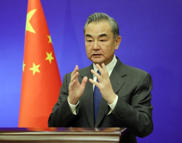 JiRongCHN's tweet photo. #China &amp; #Japan should work together to build a bilateral relationship that meets the needs of new era &amp; jointly usher in a new era of devt &amp; revitalization for #Asia, Chinese SC&amp;FM #WangYi said on Wed at opening ceremony of 18th Beijing-Tokyo Forum.
https://t.co/vzEOidW14O https://t.co/9xN9gLcbtR