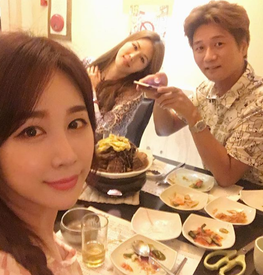 simjaem00898535's tweet photo. 동생하고~동생실랑~항상 ��복하게 잘살어~^^
#주부 #섹트 #일탈 #만남 #소통 #초대남 https://t.co/iHZsAzPyxx