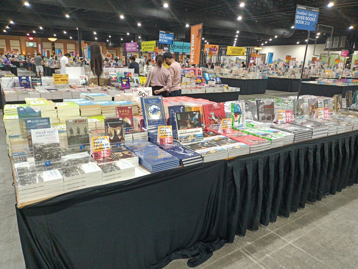 MktRiverbooks's tweet photo. งานหนังสือที่ต้องบอกต่อ ราคาหนังสือที่ดีที่สุด.. งานมีที่เมืองทอง ฮอลล์4 ราคานี้อาจต้องรีบ😁 โปรฯไม่ได้มีบ่อยๆ💥

#BigBadWolfBooks #ประวัติศาสตร์ #riverbooks #กิจกรรม https://t.co/edqAWwSvCy