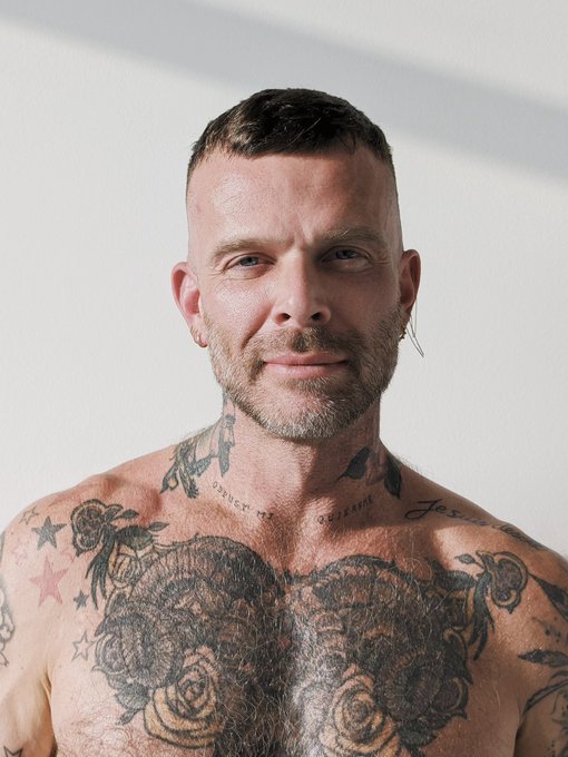 TW Pornstars - Dick Hunter. Pictures and videos from Twitter.