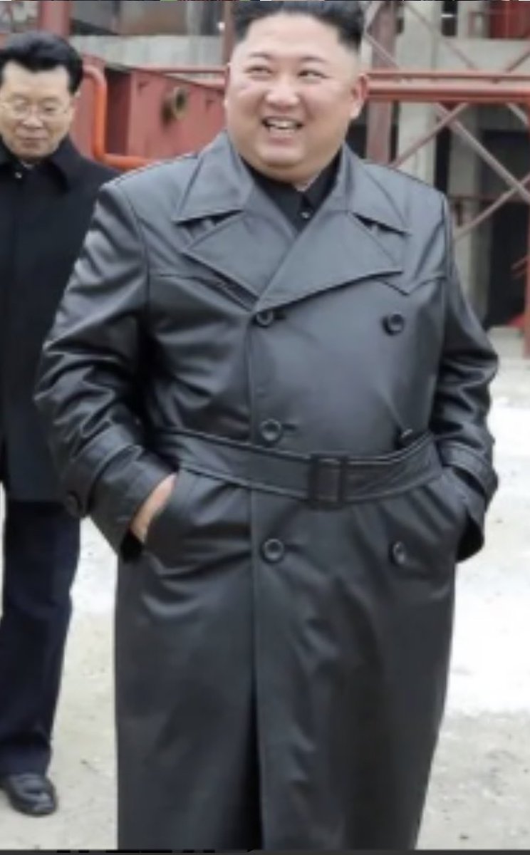 MARCLANDES40's tweet photo. Très tendance la mode automne-hiver France Insoumise cette année 🙄🙄🙄 https://t.co/jZwtZgZFFQ
