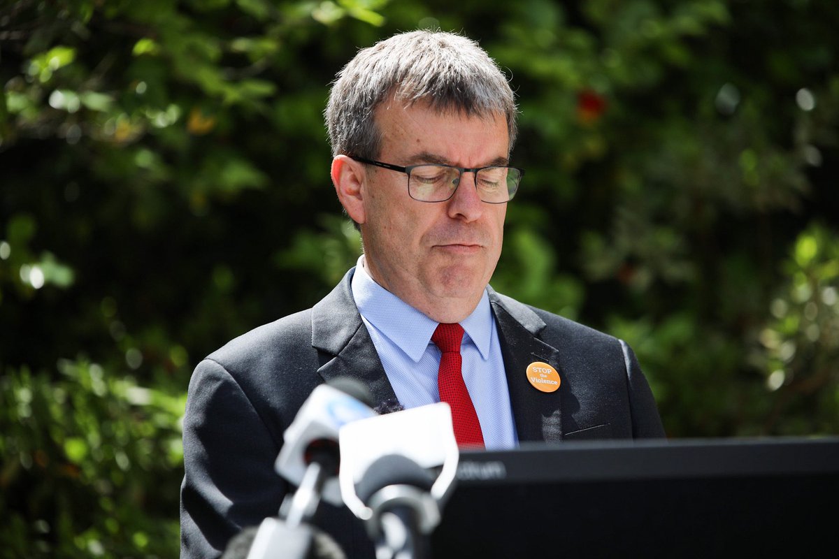 #BREAKING: McGowan government minister Dave Kelly says he’s standing down from the ministry at the request of the Premier, to make space for more women in cabinet. 

<a href="/abcperth/">ABC Perth</a> <a href="/abcnews/">ABC News</a> #PerthNews #WANews