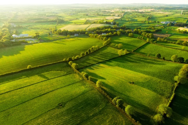 Irish Farmers: do you know what you need to do to continue receiving support payments? The EU has overhauled the basic payment scheme, so the Republic of Ireland is in the process of adopting new measures for the 2023-2027 period. Read Alli Grundy’s blog: cawood.co.uk/blog/soil-orga…