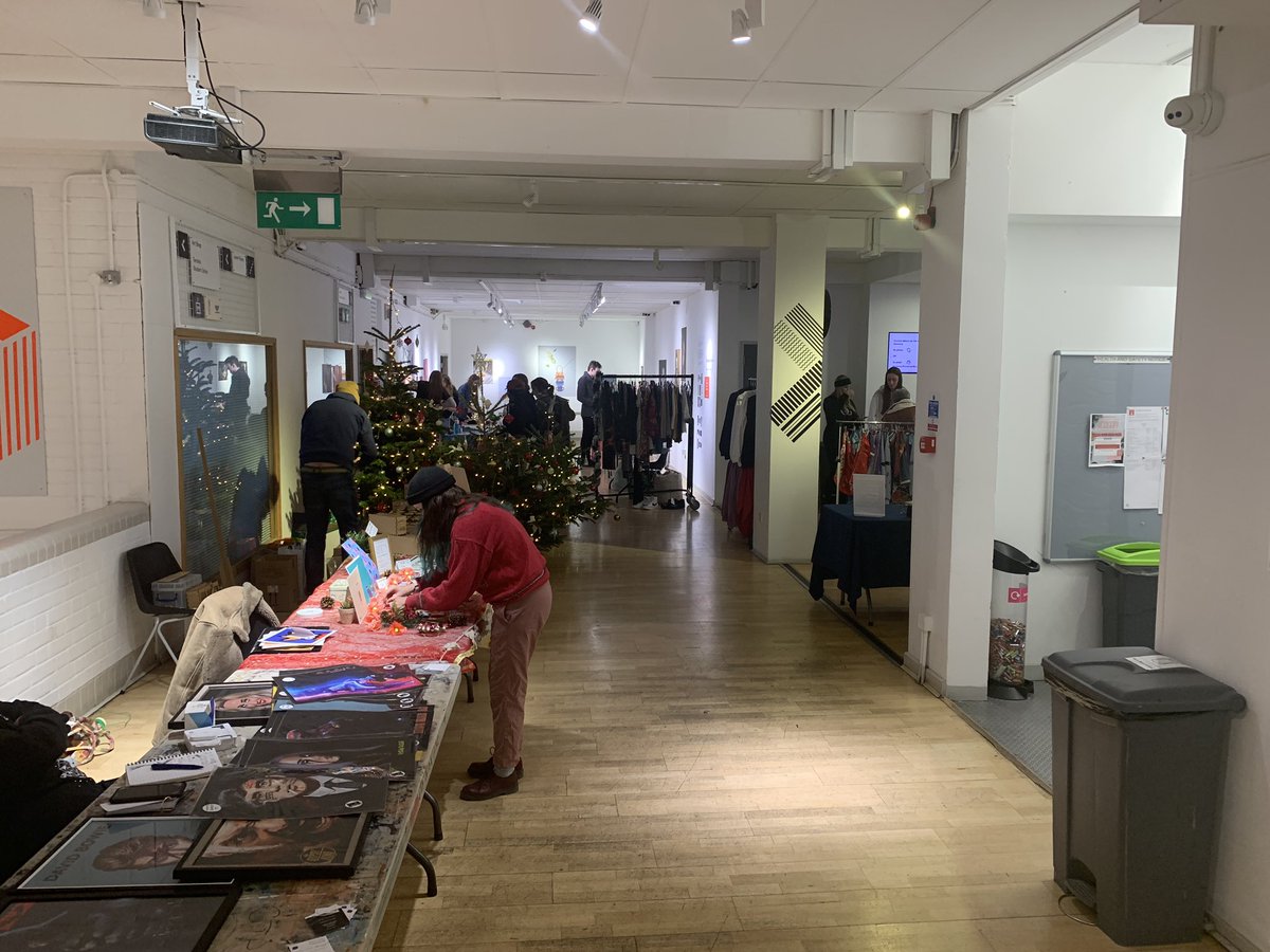 chriswraithRFE's tweet photo. We are almost ready to start, setup continues for the Winter Fayre @UniCreativeArts Rochester. https://t.co/d6yRncZjne