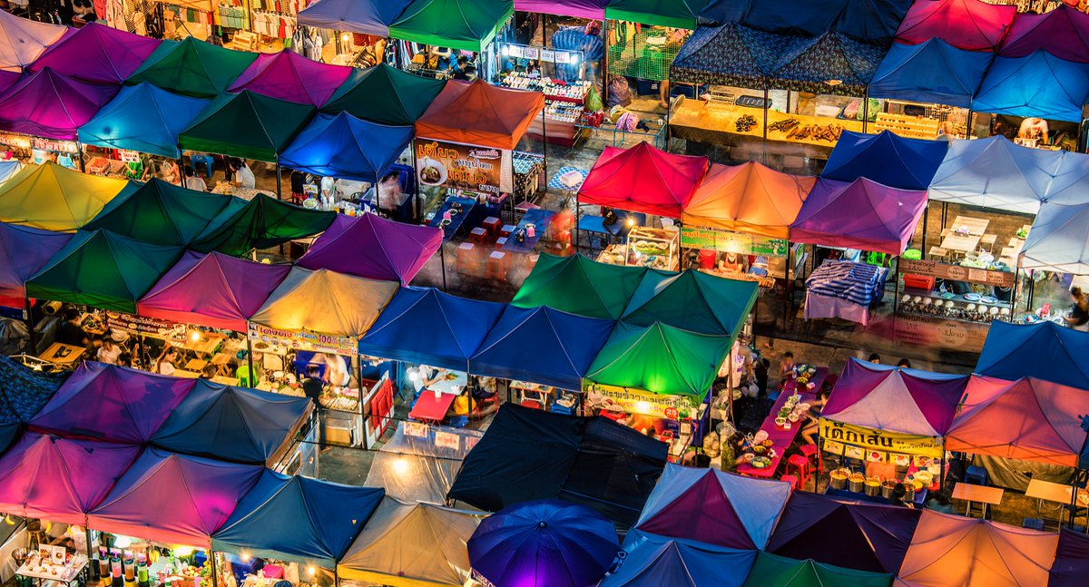 A lively night market in Bangkok, Thailand❤️

#love
#instagood
#fashion
#photooftheday
#beautiful
#art
#photography
#happy
#picoftheday
#cute
#follow
#followme
#instagram
#photo
#follow4follow
#amazing
#market
#barzaar
#fair
#instantshelter